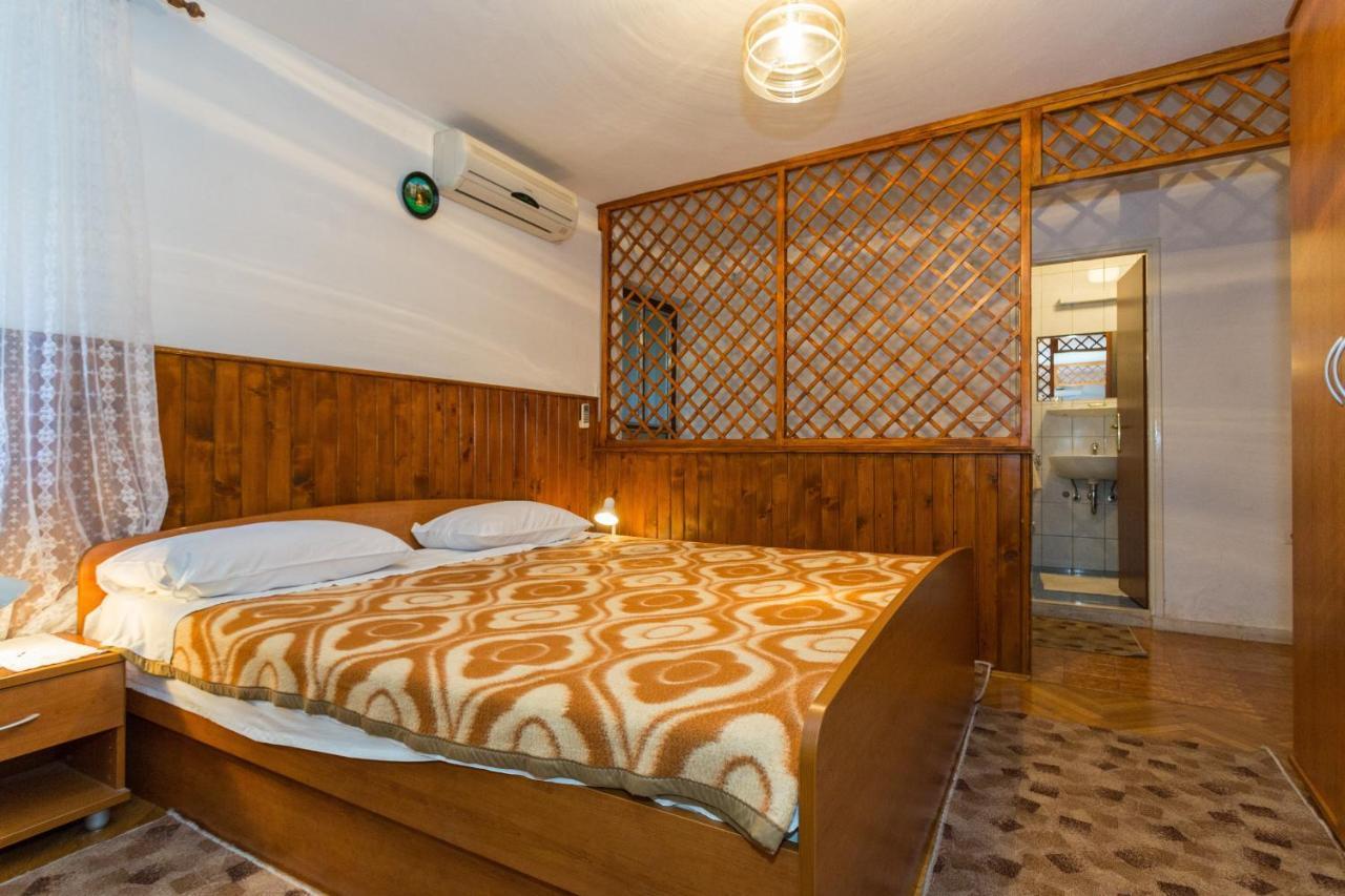 Guest house Perovic 3*