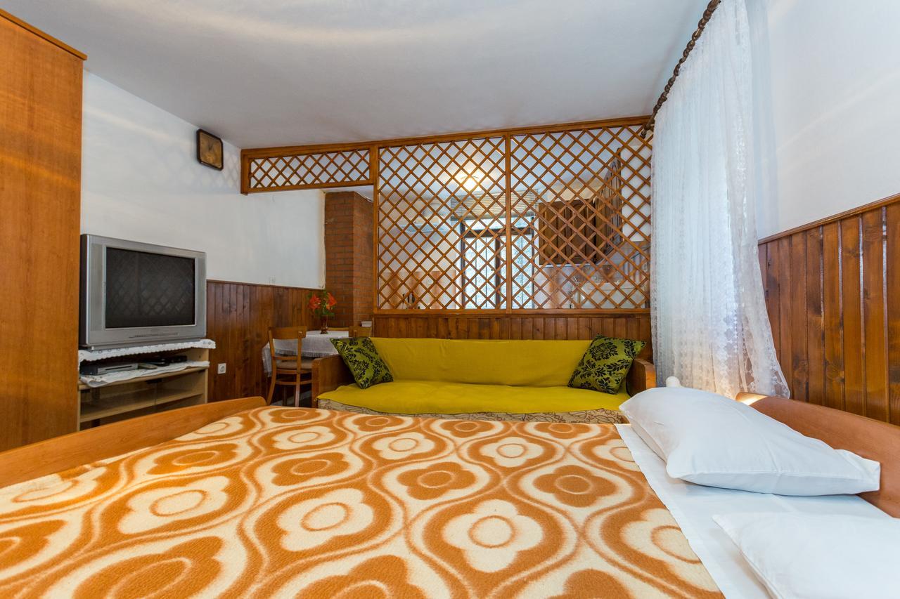 Perovic Guest house
