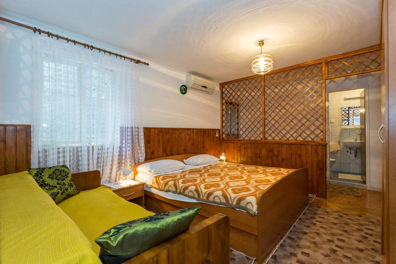 Perovic Guest house 3*